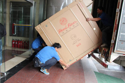 奉新钢琴贵重工艺品无忧运